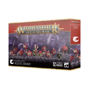Photo de face de l'emballage de la boîte de Squig Herd pour le jeu Warhammer Age of Sigmar. Le logo officiel doré "WARHAMMER AGE OF SIGMAR" est positionné en haut vers la gauche. Sur la droite, un bandeau vertical rouge texturé présente le logo blanc de la faction représentant une lune ricanante stylisée. L'illustration principale montre la meute de Squig Herd progressant sur un sol rocheux et sombre. Elle comprend 10 créatures rondes rouge vif avec d'immenses gueules pleines de crocs pointus, accompagnées par deux gobelins à la peau verte portant des capuchons. L'un des bergers joue d'un instrument en forme de champignon tandis que l'autre tient un long tisonnier. L'arrière-plan dépeint une ambiance souterraine mystique avec de gigantesques champignons violets. En bas, une section noire porte l'inscription "GLOOMSPITE GITZ SQUIG HERD" ainsi que la mention "12 CITADEL MINIATURES".
