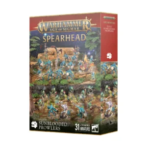 Photo de l'emballage de la boîte de jeu Fer de Lance : Séraphons – Rôdeurs au Sang Solaire pour Warhammer Age of Sigmar. L'illustration centrale présente une imposante armée de 31 figurines de créatures reptiliennes anthropomorphes (des Saurus bleus armés de lances et de boucliers, et des Skinks plus petits) disposées sur les terrasses rocheuses d'une jungle dense. Au second plan, on aperçoit une pyramide de style aztèque sous un ciel nocturne étoilé. Le mot doré "SPEARHEAD" est écrit en grand sous le logo Warhammer, et le bas de la boîte indique le nom de l'unité avec une icône de dinosaure ainsi que la mention "31 CITADEL MINIATURES".