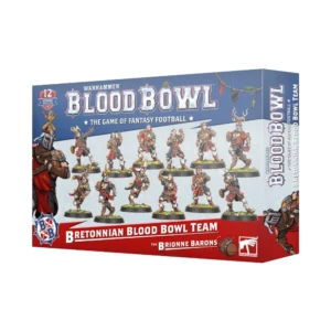 Une vue en perspective de la boîte de produit officielle pour l'Équipe de Blood Bowl de Bretonniens: les Brionne Barons, présentée sur un fond blanc uni. La partie supérieure de l'emballage, colorée en bleu, met en valeur le grand logo argenté en relief « BLOOD BOWL » surmonté du mot « WARHAMMER » et souligné par la mention « THE GAME OF FANTASY FOOTBALL ». Sur le côté gauche, une illustration montre un chevalier bretonnien en armure complète, arborant un grand heaume orné d'une statuette dorée et vêtu d'un tabard rouge et noir. Au centre de la boîte, douze figurines peintes sont disposées en action sur une pelouse verte, révélant des chevaliers et des paysans en équipements sportifs médiévaux aux couleurs rouge, noir et blanc. Le bas de la boîte est habillé d'un large bandeau rouge écarlate où sont inscrits en lettres blanches les titres « BRETONNIAN BLOOD BOWL TEAM » et « THE BRIONNE BARONS ». Un écusson indique « 12 CITADEL MINIATURES » dans le coin supérieur gauche, alors que le logo carré blanc de Games Workshop se situe en bas à droite.