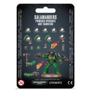Blister de conditionnement noir présentant les composants du kit Améliorations et décalcomanies Salamanders Primaris pour Warhammer 40,000. Au centre, une figurine peinte de Space Marine des Salamanders en armure assistée vert vif est visible, équipée d'un marteau de tonnerre, d'un lance-flammes léger et d'un brasero dorsal d'où s'échappent des flammes orange et jaunes. Autour de la figurine sont disposés divers éléments d'amélioration peints : neuf épaulières noires frappées d'une tête de dragon blanche, trois têtes alternatives dont une nue à la peau sombre et aux yeux rouges, un bras gauche équipé d'un marteau, un bras droit avec un pistolet lance-flammes et un brasero supplémentaire. Le titre blanc « SALAMANDERS PRIMARIS UPGRADES AND TRANSFERS » est inscrit en haut, tandis que les logos « WARHAMMER 40,000 » et « CITADEL » apparaissent en bas sur fond noir.