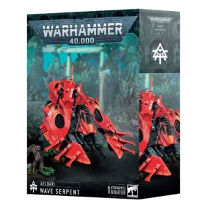 Boîte d'emballage officielle d'une figurine de véhicule pour le jeu de stratégie Warhammer 40,000, présentée de trois-quarts. Le grand logo argenté de Warhammer 40,000 domine la partie supérieure, incrusté sur une bordure supérieure gris foncé sculptée de reliefs de visages hurlants. L'illustration centrale met en scène le Serpent Ondoyant, un char de transport de troupes antigrav profilé de la faction Aeldari assemblé et peint. Le véhicule arbore une coque rouge vif aérodynamique, des lignes de structure noires, des grilles d'aération sombres, des motifs runiques blancs sur les flancs et une tourelle supérieure armée de canons laser. Il lévite au-dessus d'un sol rocheux sombre parsemé de végétation extraterrestre et d'un tronc tortueux, devant un arrière-plan mystique baigné d'une lueur turquoise révélant de grandes arches blanches de vaisseau-monde. En bas à gauche, les inscriptions blanches indiquent "AELDARI WAVE SERPENT" à côté d'une petite icône runique. En bas au centre, la mention "1 CITADEL MINIATURE" figure à côté du logo blanc officiel de Warhammer Citadel dans le coin droit. Le rabat latéral droit, d'une teinte gris-bleu sombre, montre l'icône runique blanche de la faction et un gros plan vertical du char.