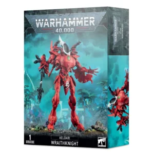 Boîte d'emballage officielle d'une figurine de créature colossale pour le jeu de stratégie Warhammer 40,000, présentée de trois-quarts. Le grand logo argenté de Warhammer 40,000 domine le haut de la boîte, incrusté sur une bordure supérieure gris foncé sculptée de reliefs de visages hurlants. L'illustration centrale met en scène un Chevalier Fantôme (Wraithknight en anglais), un titan mécanique bipède majestueux et immense de la faction Aeldari assemblé et peint. Le colosse arbore une armure rouge écarlate fluide, une gemme spirituelle verte sur le torse, une tête blanche et noire incurvée et un pagne orné d'une rune blanche. Il brandit un immense canon noir futuriste d'une main et déploie un bouclier de rayonnement rouge fixé sur son autre bras. Il se tient debout sur un sol rocheux parsemé de fougères, devant un arrière-plan mystique baigné d'une lueur turquoise et de nuages d'orage qui dévoile des structures d'arches blanches de vaisseau-monde et des arbres exotiques. En bas au centre, un encadré noir épuré indique les inscriptions blanches "AELDARI WRAITHKNIGHT", flanquées de la mention "1 MINIATURE" à gauche et du logo blanc officiel de Warhammer Citadel à droite. Le rabat latéral droit, d'une teinte gris-bleu sombre, montre un gros plan vertical du titan incliné en plein combat.
