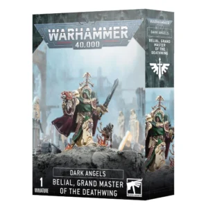 Vue en perspective de la boîte de jeu Warhammer 40,000 présentant le personnage de Bélial, Grand Maître de la Deathwing. L'illustration centrale met en scène la figurine en armure Terminator couleur blanc os, parée d'une capuche et d'un drapé vert sombre, ainsi que d'une cape doublée de violet. Il pointe un fulgurant double rouge vers l'avant et tient une grande épée énergétique inclinée vers le haut, debout sur un monticule rocheux parsemé de petites flammes orange. Le fond dévoile des ruines gothiques et des statues floues sous un ciel brumeux gris-bleu. Le grand logo argenté "WARHAMMER 40,000" est imprimé en haut de la boîte. Sur le bandeau noir inférieur, les inscriptions en lettres blanches indiquent "DARK ANGELS" et "BELIAL, GRAND MASTER OF THE DEATHWING", flanquées de la mention "1 MINIATURE" à gauche et du logo blanc de Warhammer à droite. La tranche latérale droite affiche le symbole de l'épée ailée des Dark Angels ainsi que les titres de l'unité.