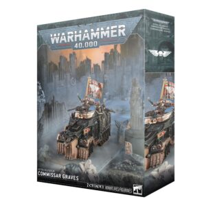 Emballage officiel de la boîte de figurines Warhammer 40,000 pour le personnage Commissar-Graves de l'Astra Militarum. L'illustration centrale présente un véhicule blindé de transport de troupes noir et métallique, équipé d'un imposant pare-chocs renforcé à l'avant, circulant au milieu de ruines gothiques brumeuses. Le personnage du Commissar-Graves se tient debout, à moitié sorti de la trappe supérieure du véhicule, brandissant une épée énergétique à lame bleutée et un pistolet. À côté de lui, un soldat dresse une grande bannière impériale rouge et or richement décorée d'une icône d'aquila, tandis qu'un autre artilleur opère une mitrailleuse lourde à l'arrière. Le décor affiche des teintes grises et bleutées de décombres, contrastées par un ciel de guerre lointain aux lueurs orangées. Le logo gris et blanc "Warhammer 40,000" domine le haut de la boîte. Les inscriptions blanches "ASTRA MILITARUM" et "COMMISSAR GRAVES" sont visibles en bas à gauche, tandis que la mention "2 CITADEL MINIATURES/FIGURINES" et le logo blanc de Citadel apparaissent sur la bordure inférieure noire.