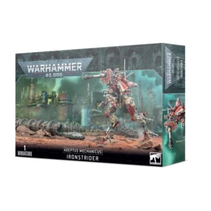 Boîte d'emballage cartonnée officielle de Games Workshop présentant la figurine du marcheur de combat Ironstrider pour la faction Adeptus Mechanicus de Warhammer 40,000. L'illustration centrale met en scène un véhicule robotique élancé monté sur deux longues jambes mécaniques articulées, peint en rouge brique et beige. Il progresse sur un sol rocheux et craquelé de couleur ocre. Un pilote Skitarii vêtu d'une bure rouge est installé à califourchon sur le dessus, manipulant un puissant double canon laser pointé vers l'avant. En arrière-plan, les silhouettes brumeuses de cheminées et de structures industrielles d'un monde-forge se détachent sous un ciel turquoise. Le haut de la boîte affiche le logo métallique "Warhammer 40,000". Le bandeau noir inférieur comporte les inscriptions blanches "1 MINIATURE", "ADEPTUS MECHANICUS", "IRONSTRIDER" et intègre le logo de l'aigle blanc de Games Workshop dans le coin inférieur droit.