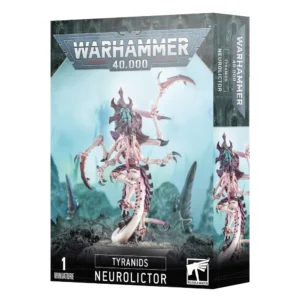 Boîte d'emballage officielle d'une figurine de créature pour le jeu de stratégie Warhammer 40,000, présentée de trois-quarts. Le grand logo argenté de Warhammer 40,000 domine la partie supérieure, incrusté sur une bordure supérieure gris foncé sculptée de reliefs de visages hurlants. L'illustration centrale met en scène la bête extraterrestre Neurolictor, entièrement assemblée et peinte. Ce bio-monstre de la faction Tyranides possède une peau beige clair nuancée de rose et une carapace dorsale violet foncé, surmontée d'une crête crânienne qui laisse entrevoir un cerveau exposé aux reflets turquoise. La créature dispose de tentacules faciaux roses et de multiples bras articulés terminés par des pinces et des griffes tranchantes. Elle est représentée tapie dans une posture agressive sur un sol rocheux gris foncé parsemé de mousse. L'arrière-plan présente une atmosphère brumeuse et turquoise d'où émergent des pointes rocheuses d'infestation biologique. En bas au centre, un encadré noir épuré indique les inscriptions blanches "TYRANIDS NEUROLICTOR", flanquées de la mention "1 MINIATURE" à gauche et du logo blanc officiel de Warhammer Citadel à droite. Le rabat latéral droit, d'une teinte gris-bleu sombre, montre un aperçu vertical du monstre sous le même angle.