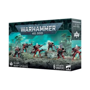 Boîte d'emballage officielle d'une unité de figurines pour le jeu de stratégie Warhammer 40,000, présentée de trois-quarts. Le grand logo argenté de Warhammer 40,000 domine la partie supérieure, incrusté sur une bordure supérieure gris foncé sculptée de reliefs de visages hurlants. L'illustration centrale met en scène l'escouade des Araignées Spectrales (intitulée Aeldari Warp Spiders en anglais) entièrement assemblée et peinte. On y observe 5 guerriers d'aspect de la faction Aeldari vêtus d'armures lourdes rouge écarlate, équipés de générateurs de saut dorsaux noirs et de casques blancs lisses et coniques. Le guerrier central, un Exarque, brandit deux lames énergétiques tandis que ses compagnons sont armés de tisse-mort, de lourdes armes à feu noires. L'unité progresse sur un sol de décombres rocheux gris foncé, devant un arrière-plan mystique baigné d'une lueur turquoise révélant des structures d'arches blanches de vaisseau-monde et des arbres exotiques. En bas à gauche, les inscriptions blanches indiquent "AELDARI WARP SPIDER" à côté d'une petite icône runique. En bas au centre, la mention "6 CITADEL MINIATURES" figure à côté du logo blanc officiel de Warhammer Citadel dans le coin droit. Le rabat latéral droit, d'une teinte gris-bleu sombre, montre l'icône runique blanche de la faction et un gros plan vertical de l'un des guerriers.