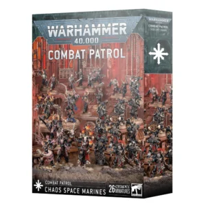 Boîte d'emballage officielle d'un set de figurines pour le jeu de stratégie Warhammer 40,000, présentée de trois-quarts. Le grand logo argenté de Warhammer 40,000 domine le haut de la boîte, incrusté sur une bordure supérieure gris foncé. L'illustration centrale met en scène l'ensemble d'une boîte Patrouille: Space Marines du Chaos, montrant une armée complète de 26 figurines assemblées et peintes. On y distingue un Apôtre Noir central avec ses deux disciples, une escouade de Space Marines du Chaos en armures énergétiques noires et dorées, une unité de Possédés corrompus et mutés, ainsi qu'une horde de Cultistes du Chaos humains en guenilles. Toutes les figurines sont disposées sur une structure industrielle et un sol rocheux gris, devant un arrière-plan apocalyptique baigné d'une lueur rouge et orangée intense évoquant des ruines gothiques en flammes. En haut au centre, l'inscription "COMBAT PATROL" s'affiche en grandes lettres blanches. En bas au centre, les textes indiquent "COMBAT PATROL CHAOS SPACE MARINES" à côté d'une étoile du Chaos blanche, flanqués de la mention "26 CITADEL MINIATURES" et du logo officiel blanc de Warhammer. Le rabat latéral droit, d'une teinte gris-bleu sombre texturée, arbore une grande étoile du Chaos blanche à huit branches et un zoom sur une partie de l'escouade.