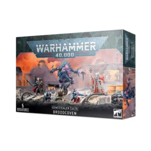 Boîte de produit officielle Warhammer 40,000 présentant le kit d'unité Broodcoven pour la faction des Genestealer Cults. L'illustration principale montre un groupe de cinq figurines de leaders du culte au milieu de débris industriels et de tuyaux, sur fond de raffinerie apocalyptique sous un ciel orange embrasé par les explosions. Au centre, une grande créature extraterrestre violacée et griffue (un Patriarche) domine la scène, juchée sur un tuyau métallique. À ses côtés se trouvent un Magus en robe rouge et or tenant un sceptre, un Primus armé d'une épée et d'un pistolet, ainsi que deux petites créatures familières accroupies. Le grand logo gris "Warhammer 40,000" est centré en haut de la boîte. La bande noire inférieure indique "5 Miniatures", "Genestealer Cults" et "Broodcoven".