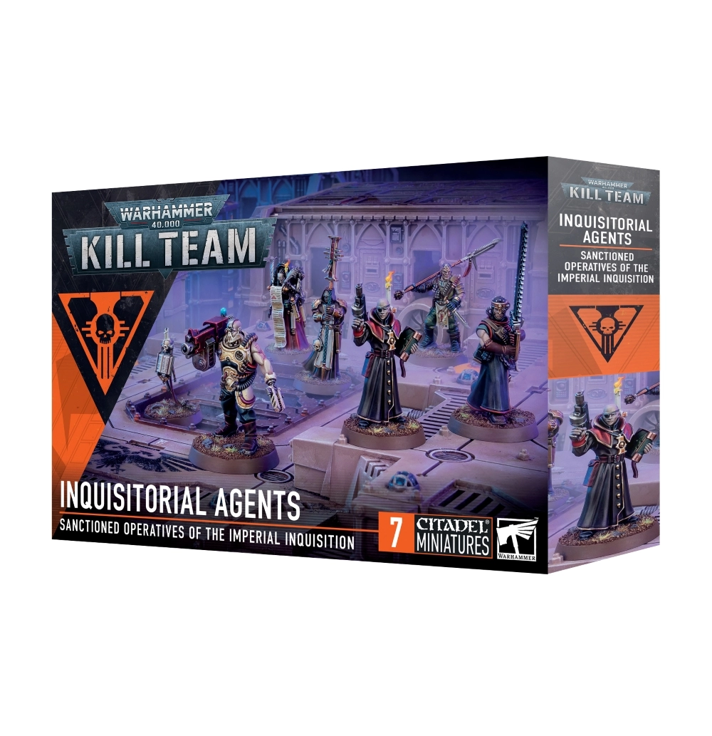 Boîte d'emballage du jeu de figurines Kill Team: Suite Inquisitoriale (Inquisitorial Agents). En haut à gauche figure le logo « WARHAMMER 40,000 KILL TEAM » au-dessus d'un symbole triangulaire orange frappé du sceau de l'Inquisition. L'illustration centrale présente sept figurines peintes représentant les membres d'une suite inquisitoriale évoluant dans un environnement gothique éclairé par des teintes violettes et orange : un interrogateur tenant un pistolet et un livre, un serviteur de combat à armement lourd, un mystique capuchonné et plusieurs guerriers armés d'épées tronçonneuses et d'armes d'hast. Au bas de la boîte figurent les inscriptions « INQUISITORIAL AGENTS », la mention « 7 CITADEL MINIATURES » ainsi que le logo Citadel Warhammer.