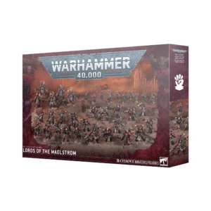 Boîte d'emballage officielle de l'ensemble d'armée Chaos Space Marines pour Warhammer 40,000. Le logo argenté imposant de Warhammer 40,000 domine le haut de l'emballage, se détachant sur une bordure rouge bordeaux sombre texturée de détails chaotiques. L'illustration principale met en scène une armée massive correspondant au Bataillon Red Corsairs: Seigneurs du Maelström, composée de nombreuses figurines assemblées et peintes. Les guerriers portent les armures rouges et noires distinctives de leur faction et sont déployés en formation de combat sur un terrain boueux et rocheux devant de sombres ruines industrielles ou gothiques. On distingue des Space Marines du Chaos classiques armés de bolters et d'épées tronçonneuses, des Terminateurs lourdement blindés et des troupes de choc. Le bas de la boîte porte l'inscription blanche "RED CORSAIRS BATTLEFORCE LORDS OF THE MAELSTROM" et la mention "36 CITADEL MINIATURES/FIGURINES" à côté du logo blanc Citadel de Warhammer. Le rabat latéral droit affiche une icône blanche en forme de poing serré, des détails supplémentaires et la traduction française de l'unité.