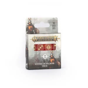 Vue de face de la boîte d'emballage officielle du set de Dés des Cités de Sigmar (Cities of Sigmar Dice) pour le jeu Warhammer Age of Sigmar, isolée sur un fond blanc. Le rabat en carton supérieur dispose d'une encoche de suspension, de l'illustration d'un soldat en armure à gauche et de la mention "16 DICE DÉS" à droite. La boîte principale arbore le logo doré et bleu "Warhammer Age of Sigmar" au-dessus d'une fenêtre en plastique transparent. À travers cette ouverture, on aperçoit des dés rouges dotés de points dorés, dont l'un présente le symbole d'une étoile héraldique avec un "S" central. Sous la fenêtre, un grand logo d'étoile blanche surmonte le nom du produit inscrit en blanc : "CITIES OF SIGMAR DICE". Un dessin de soldats en armure marchant dans la brume sert d'arrière-plan discret sur l'ensemble du packaging.