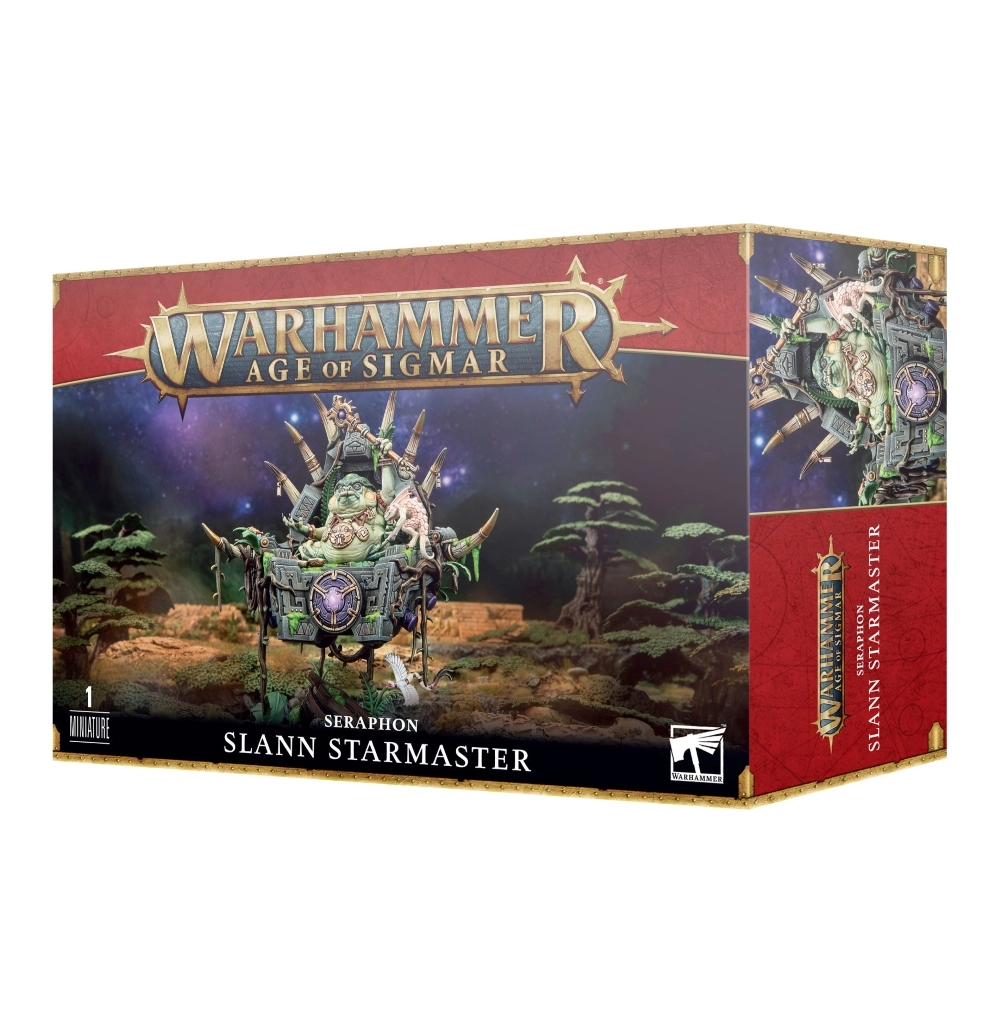 Boîte d'emballage du jeu Warhammer Age of Sigmar encadrée de bordures dorées et rouges. En haut figure le logo officiel « WARHAMMER AGE OF SIGMAR ». La photo centrale présente la figurine peinte de l'Astrocrate Slann (intitulé Seraphon Slann Starmaster sur le packaging), un puissant prêtre-mage à l'apparence de grand crapaud vert. Il siège en lévitation sur un trône de pierre sculptée recouvert de lianes et d'ornements dorés, tenant un sceptre astronomique tandis qu'un petit reptile rose repose à ses côtés. La scène s'inscrit dans un décor de jungle mésoaméricaine ancienne sous un ciel spatial étoilé aux nuages violacés. Au bas de la boîte apparaissent les inscriptions « SERAPHON », « SLANN STARMASTER », la mention « 1 MINIATURE » à gauche, ainsi que le logo Citadel Warhammer à droite.
