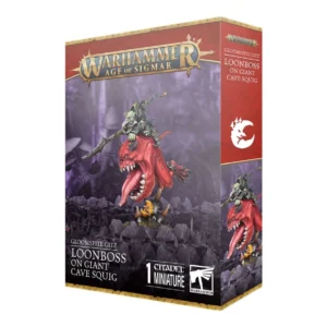 Visuel du packaging officiel Warhammer Age of Sigmar pour la figurine du Loonboss sur Giant Cave Squig de la faction Gloomspite Gitz. La boîte aux bordures dorées et au bandeau supérieur rouge affiche en haut le logo officiel doré "Warhammer Age of Sigmar". L'illustration centrale sur fond de caverne violette met en scène un chef Grot zélé armé d'une lance, chevauchant un énorme Squig de caverne rouge bondissant, la gueule béante armée de dents acérées et la langue pendante. En bas figurent le symbole du croissant de lune, l'inscription "GLOOMSPITE GITZ LOONBOSS ON GIANT CAVE SQUIG" ainsi que la mention "1 CITADEL MINIATURE".