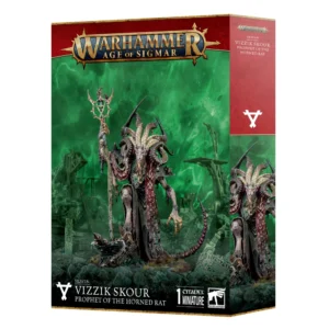 Visuel du packaging officiel Warhammer Age of Sigmar pour la figurine de Vizzik Skour, Prophète du Rat Cornu (Vizzik Skour Prophet of the Horned Rat) de la faction Skaven. La boîte aux bordures dorées et au bandeau supérieur rouge arbore en haut le logo officiel doré "Warhammer Age of Sigmar". L'illustration centrale, plongée dans un décor de ruines baigné d'une lueur verdoyante de malepierre, met en scène une imposante créature démoniaque Skaven aux longues cornes torsadées, vêtue de robes sombres ornées de runes et brandissant un sceptre totémique. En bas figurent le symbole de la faction Skaven, l'inscription "SKAVEN VIZZIK SKOUR PROPHET OF THE HORNED RAT" ainsi que la mention "1 CITADEL MINIATURE".