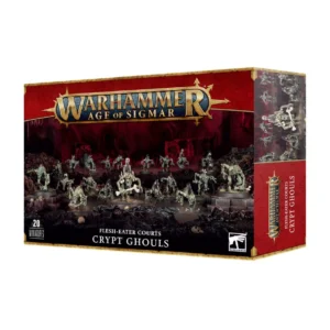 Boîte d'emballage de jeu Warhammer Age of Sigmar avec un bandeau rouge supérieur arborant le logo officiel doré du jeu. L'illustration centrale met en scène une horde de 20 figurines peintes des Crypt Ghouls de la faction Flesh-Eater Courts. Ces créatures cannibales à la peau verdâtre et à la posture voûtée progressent sur un sol sombre et rocheux jonché d'ossements, certaines tenant de grands os humains à la main. Le bas de la boîte porte les inscriptions « 20 MINIATURES », « FLESH-EATER COURTS » et « CRYPT GHOULS ».