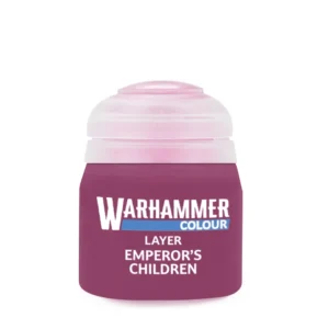 Un pot de peinture acrylique de 12 ml de la gamme Warhammer Colour, présenté de face sur un fond blanc épuré. Le flacon en plastique transparent laisse transparaître une peinture fluide de couleur rose vif tirant sur le magenta. Le pot est scellé par un bouchon en plastique souple blanc semi-translucide, légèrement teinté de rose par capillarité au sommet. L'étiquette centrale, de la même couleur rose foncé que la peinture, affiche en blanc le logo officiel "WARHAMMER COLOUR" souligné d'un bandeau bleu, suivi de la mention "LAYER" et du nom de la teinte "EMPEROR'S CHILDREN" en lettres capitales blanches.