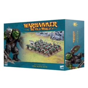 Visuel du packaging officiel Warhammer The Old World pour la boîte de figurines de la Bande d'Orques (Orc Boyz Mob) de la faction Orc & Goblin Tribes. La boîte au cadre bleu-canard arbore en haut le logo officiel doré et rouge « Warhammer The Old World ». L'illustration centrale sur fond de plaine verdoyante présente un grand régiment de 31 Orques à la peau verte, armés pour le corps à corps avec des kramouses, des boucliers ronds ornés de motifs rouges et une bannière blanche. Sur la gauche, une illustration met en avant un imposant guerrier Orque hurlant en armure sombre. En bas figurent l'inscription « ORC & GOBLIN TRIBES ORC BOYZ MOB » ainsi que la mention « 31 CITADEL MINIATURES ».