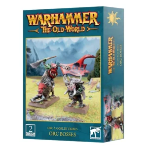 Visuel du packaging officiel Warhammer The Old World pour la boîte de figurines des Chefs Orques (Orc Bosses) de la faction Orc & Goblin Tribes. La boîte au cadre bleu-canard arbore en haut le logo officiel doré et rouge "Warhammer The Old World". L'illustration centrale sur fond de plaine verdoyante et de montagnes montre deux impressionnants Chefs Orques : l'un est monté sur un sanglier de guerre armé d'une hache, et l'autre est à pied, vêtu d'une lourde armure avec un casque à cornes et brandissant une grande bannière rouge ornée d'un symbole de tête d'orque. En bas figurent l'inscription "ORC & GOBLIN TRIBES ORC BOSSES" ainsi que la mention "2 CITADEL MINIATURES".