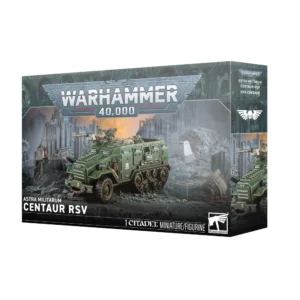 Emballage officiel de la boîte de figurine Warhammer 40,000 mettant en avant le véhicule de reconnaissance blindé VFR Centaur de l'Astra Militarum. L'illustration principale montre un petit blindé semi-chenillé de couleur vert armée progressant sur un sol rocailleux et gris, au milieu de ruines gothiques détruites et sous un ciel de guerre obscurci par une explosion orangée en arrière-plan. Deux soldats de la Garde Impériale en uniforme kaki sont visibles à bord du véhicule, l'un d'eux maniant une mitrailleuse lourde montée sur pivot à l'avant. Le logo métallique gris "Warhammer 40,000" domine le haut de la boîte. Les inscriptions blanches "Astra Militarum Centaur RSV" figurent en bas à gauche, et la mention "1 CITADEL MINIATURE/FIGURINE" est placée en bas à droite à côté du logo Citadel. Le flanc droit de la boîte affiche le symbole de l'Aquila impériale.