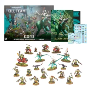 Photo de présentation sur fond blanc dévoilant la boîte et tout le contenu du coffret Kill Team: Exodites. En haut à gauche, la boîte du jeu affiche le logo "WARHAMMER 40,000 KILL TEAM" ainsi que le titre "EXODITES - UN MONDE VIERGE SAUVAGE EN PROIE À LA BARBARIE" sur une illustration montrant des guerriers Aeldari à dos de dragons verts luttant contre des Orks au cœur d'une jungle dense. À sa droite se trouvent un livre de règles arborant le visuel d'un cavalier Aeldari, des réglettes de mesure bleues et deux planches de décalcomanies riches en symboles de factions. Au premier plan, l'ensemble des figurines peintes est déployé : au centre, plusieurs cavaliers Aeldari Exodites en armure blanche et violette chevauchent des reptiles turquoises armés de lances énergétiques, accompagnés de petits dinosaures de traque violets. Autour d'eux se dressent des Orks à la peau verte, incluant des chevaucheurs installés sur des squigs rouges rugissants et des guerriers à pied armés de kikopp' et de kalibr'.