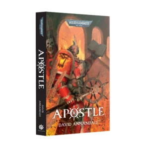 1. FILE TITLE (Ultra-optimized & Short) warhammer-40k-apostle-paperback-english 2. ALTERNATIVE TEXT (Alt Text) Three-quarter front view of the Black Library paperback novel Apostle (Paperback) (Anglais) set against a clean white background. The cover artwork depicts a menacing Chaos Space Marine in etched red power armor, holding an open unholy book in one hand and a spiked star relic in the other inside a fiery gothic temple. The top of the book displays the white "WARHAMMER 40,000" logo, while the lower section features the title "APOSTLE", where a Chaos star is integrated into the letter O, above the author name "DAVID ANNANDALE". The black spine shows the Black Library logo, author name, book title and Warhammer 40,000 branding.