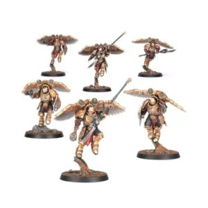 Visuel d'ensemble présentant six figurines assemblées et peintes de la Sodalité de Venatari de l'Adeptus Custodes, disposées sur un fond blanc épuré. Chaque guerrier porte une rutilante armure d'or et est équipé d'un réacteur dorsal flanqué de deux imposantes ailes métalliques articulées. Représentées dans des poses de vol et de saut très dynamiques, les figurines sont armées de lances d'archéotech, de pistolets et de boucliers, le tout fixé sur des socles ronds noirs texturés.